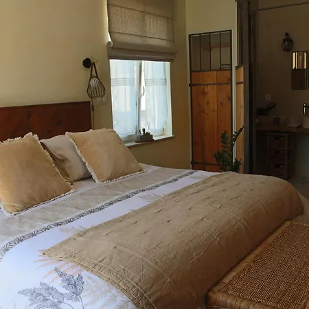 بيت ضيافة Le Clos Des Flaneries 3*